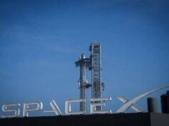 Elon Musk se torna o primeiro trilionário do mundo em meio ao IPO da SpaceX