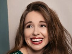 Natalie Palamides assina com parceiros de entretenimento da Brillstein