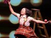 Conjuntos musicais provocativos de ‘Slam Frank’ caem na produção da Broadway