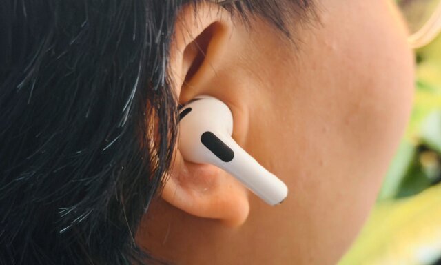 apple-airpods-pro-3-2877-scaled.jpg