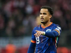 Reporte Kluivert no radar da Juventus depois de impressionar no Bournemouth