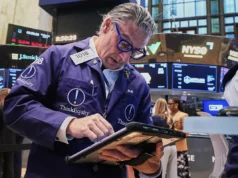Wall Street se mantém mais estável à medida que as ações de IA recuperam parte de suas vendas