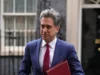 O chefe do sindicato pede a Andy Burnham que não faça de Ed Miliband seu chanceler