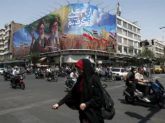 Israel ataca Beirute apesar da trégua, legislador iraniano ameaça retaliar
