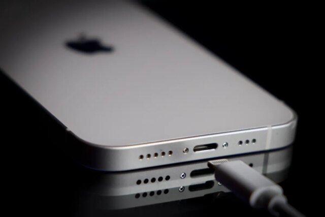 iphone-usb-cable.jpg