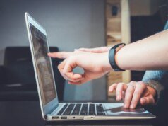 O trabalho oculto do suporte tecnológico moderno está transformando todos nós em funcionários não remunerados