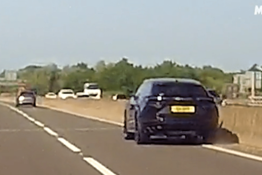 Vídeo chocante mostra Raheem Sterling dirigindo ‘por todos os lados’ antes de bater um carro de £ 270.000